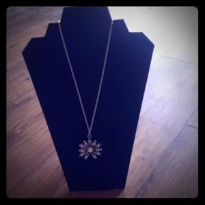 Bling flower necklace silver tone